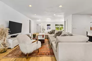 6145 Marquita Ave, Dallas, TX 75214 - Photo 6