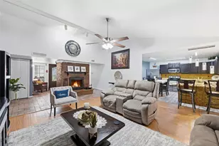 4838 Trailwood Dr, Grand Prairie, TX 75052 - Photo 1