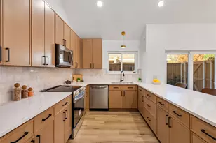 2404 Florence Dr, Plano, TX 75093 - Photo 10