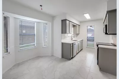 2035 Avignon Drive, Carrollton, TX 75007 - Photo 4