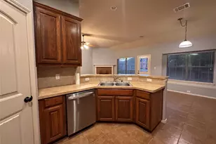 507 Shell Dr, Shady Shores, TX 76208 - Photo 8