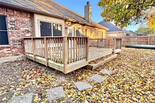 507 Shell Dr, Shady Shores, TX 76208 - Photo 2