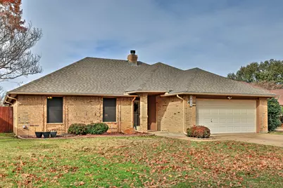 7612 Pampas Drive, Fort Worth, TX 76133 - Photo 2