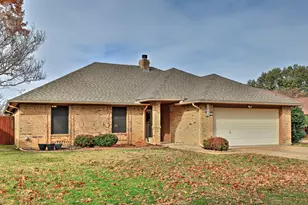 7612 Pampas Dr, Fort Worth, TX 76133 - Photo 2