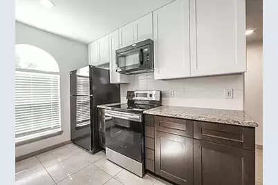 3510 Shady Valley Drive #3510, Pantego, TX 76013 - Photo 10