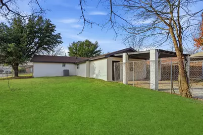 8949 Shorelark Drive, Dallas, TX 75217 - Photo 20