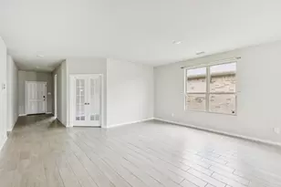 968 Ravenwood Ln, Van Alstyne, TX 75495 - Photo 4