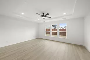 341 Loretta Ln, Burleson, TX 76028 - Photo 20