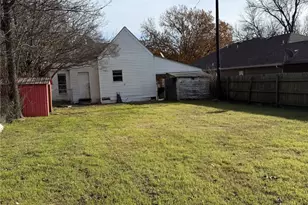 306 N Cleveland Ave, Sherman, TX 75090 - Photo 20