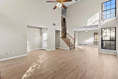 4224 Phoenix Drive, Carrollton, TX 75010 - Photo 4