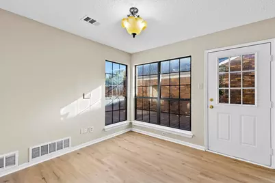 4224 Phoenix Drive, Carrollton, TX 75010 - Photo 12