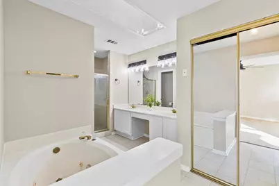 4224 Phoenix Drive, Carrollton, TX 75010 - Photo 16