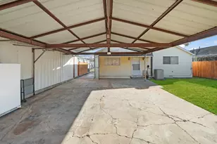 1215 Tarpley Ave, Dallas, TX 75211 - Photo 24