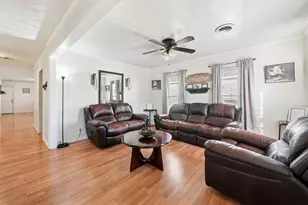 1215 Tarpley Ave, Dallas, TX 75211 - Photo 4