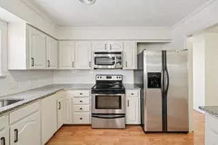 1215 Tarpley Ave, Dallas, TX 75211 - Photo 10