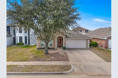 908 Churchhill Drive, Saginaw, TX 76131 - Photo 26