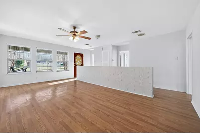 234 Navajo Trail W, Lake Kiowa, TX 76240 - Photo 4