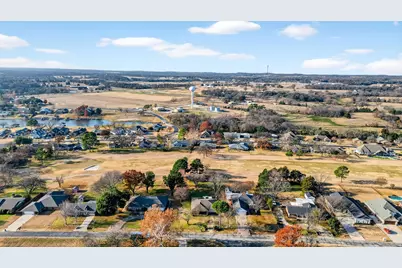 234 Navajo Trail W, Lake Kiowa, TX 76240 - Photo 34