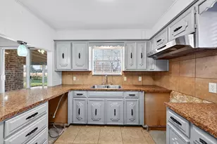 234 Navajo Trail W, Lake Kiowa, TX 76240 - Photo 20