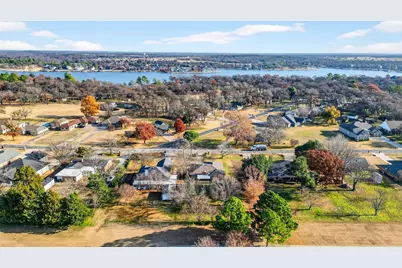 234 Navajo Trail W, Lake Kiowa, TX 76240 - Photo 38