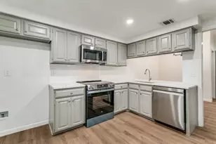 2106 Avignon Dr, Carrollton, TX 75007 - Photo 14