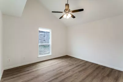 2106 Avignon Drive, Carrollton, TX 75007 - Photo 16