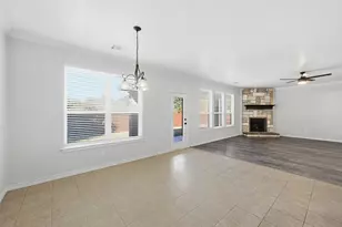 851 Valley Ridge Rd, Burleson, TX 76028 - Photo 12