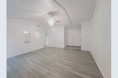 3517 Hillridge Drive, Plano, TX 75074 - Photo 4