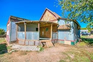 1303 N 7th St, Ballinger, TX 76821 - Photo 24