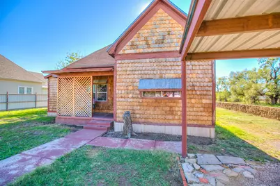 1303 N 7th Street, Ballinger, TX 76821 - Photo 4