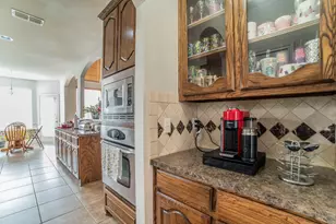 317 Crescent Creek Ln, Fort Worth, TX 76140 - Photo 8