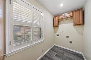 2419 Bentley Ave, Dallas, TX 75211 - Photo 18