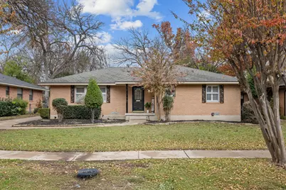 2419 Bentley Avenue, Dallas, TX 75211 - Photo 1