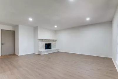 6006 Lakecrest Drive, Garland, TX 75043 - Photo 4