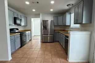 2006 Oakglen Dr, Garland, TX 75040 - Photo 6