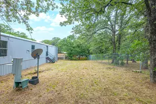 146 Deerwood Ln, Springtown, TX 76082 - Photo 6