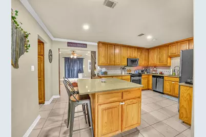 325 Huggins Drive, Springtown, TX 76082 - Photo 4