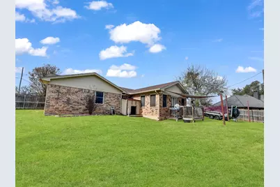 325 Huggins Drive, Springtown, TX 76082 - Photo 22