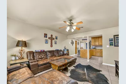 325 Huggins Drive, Springtown, TX 76082 - Photo 2