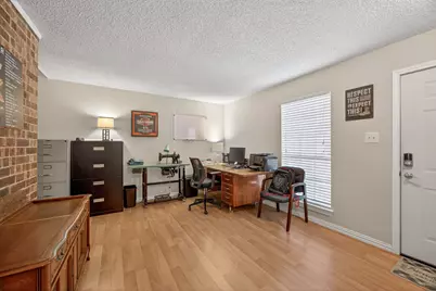 2411 Amber Hill Lane, Euless, TX 76039 - Photo 4