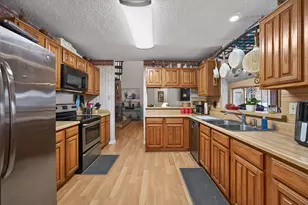 2411 Amber Hill Ln, Euless, TX 76039 - Photo 12