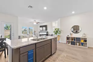 1109 Blossom Ct Dr, Princeton, TX 75407 - Photo 4