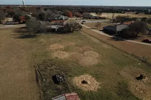 2123 S Hampton Rd, Glenn Heights, TX 75154 - Photo 8