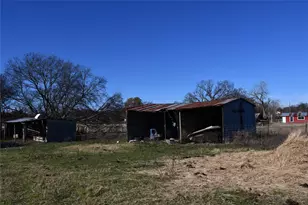 2123 S Hampton Rd, Glenn Heights, TX 75154 - Photo 14