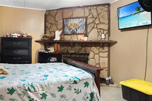 2412 25th St, Fort Worth, TX 76106 - Photo 8