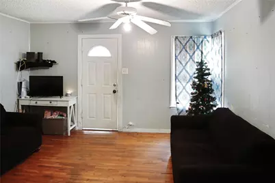 2412 25th Street, Fort Worth, TX 76106 - Photo 2