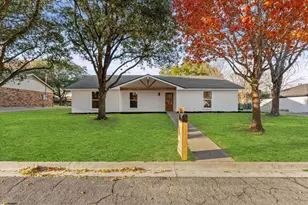 336 Oakwood Ln, Hewitt, TX 76643 - Photo 2