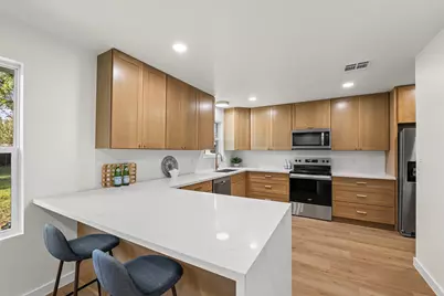 336 Oakwood Lane, Hewitt, TX 76643 - Photo 10