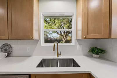 336 Oakwood Lane, Hewitt, TX 76643 - Photo 12