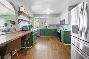 1250 Valencia Ln, Lewisville, TX 75067 - Photo 6